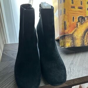 Bella Vita Black Suede Ankle Booties